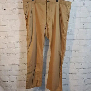 Wrangler Mens 44 x 30 Tan Hiking Pants Zipper Pocket Carpenter Stretch  NW855BE